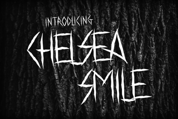 Chelsea Smile: A Bold Choice for Editorial Design